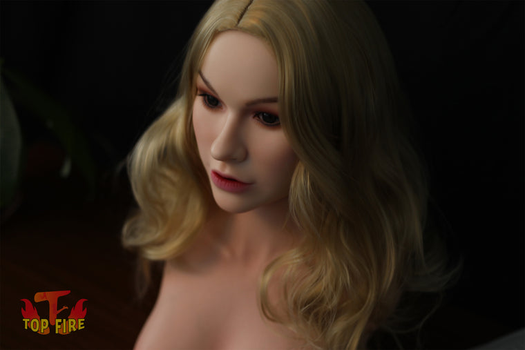 Amber – Top Fire Full Silicone Busto 51 cm | Copa C