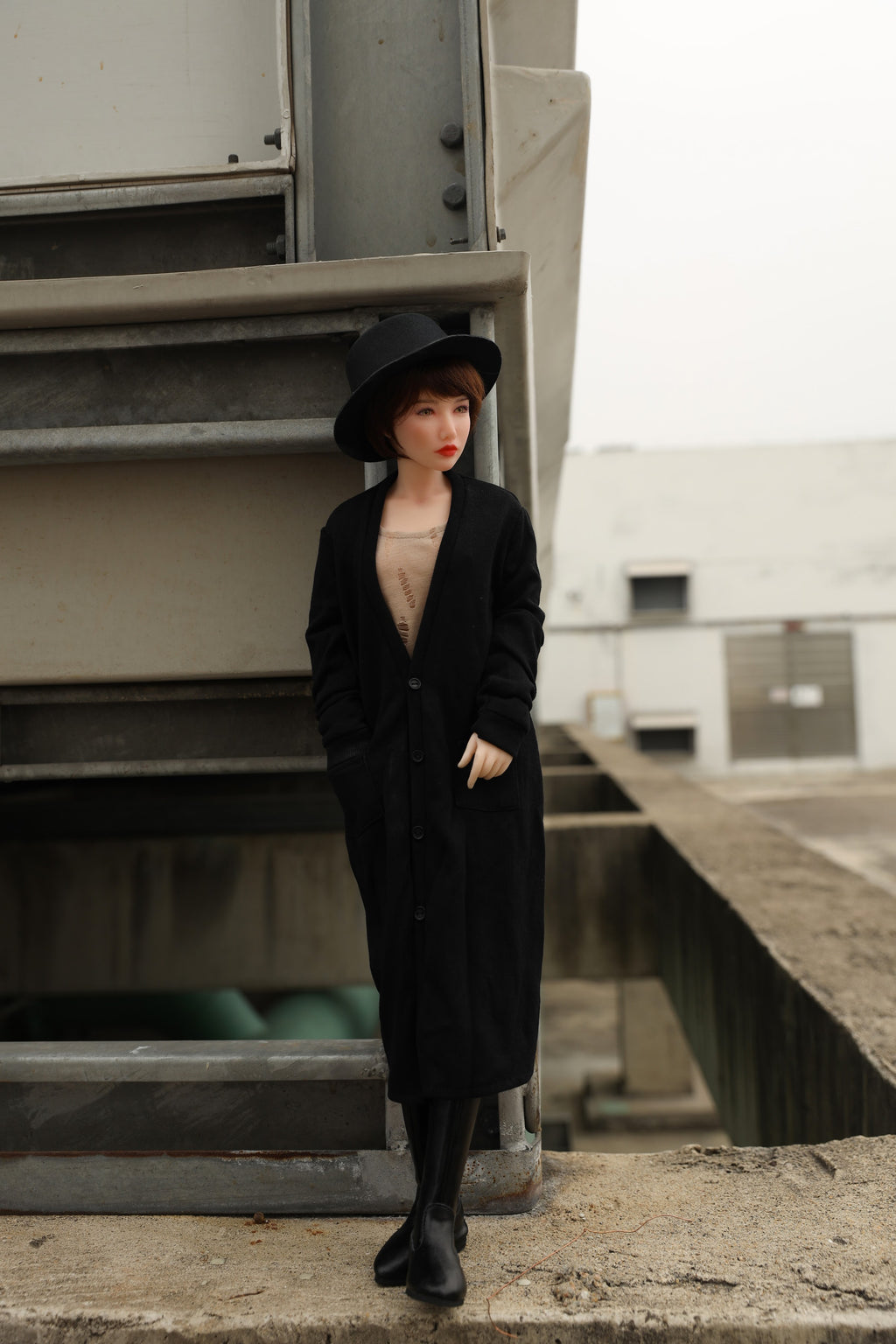 Cardigan nero e mini abito beige Reka Cinnamon – add-on abbigliamento